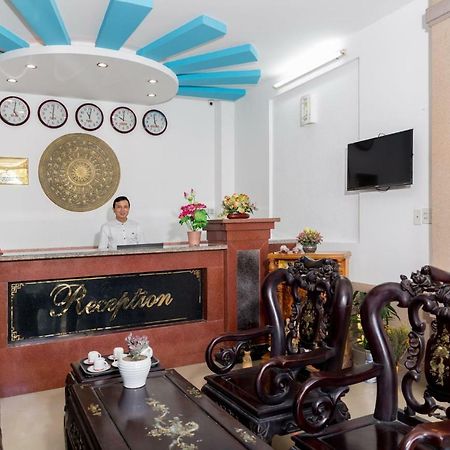 Cali Night Hotel Дананг Екстериор снимка