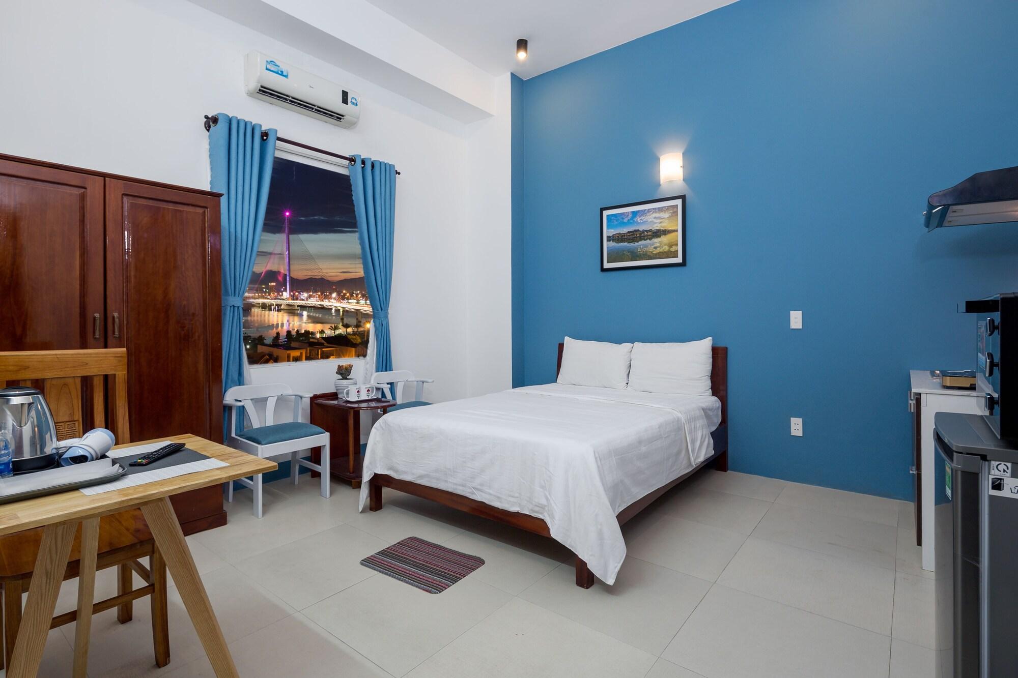 Cali Night Hotel Дананг Екстериор снимка